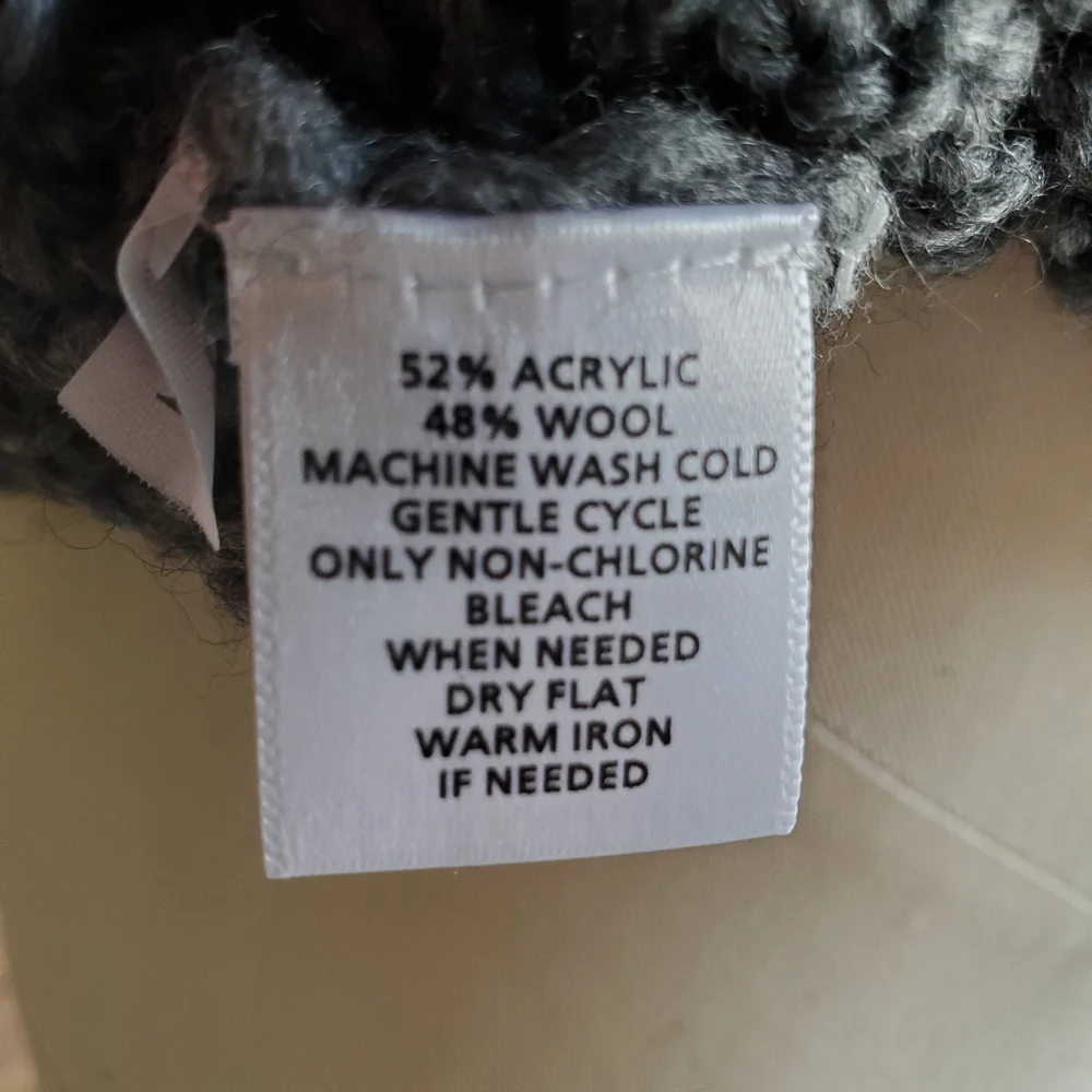 🤏 Ann Taylor LOFT super comfy sweater